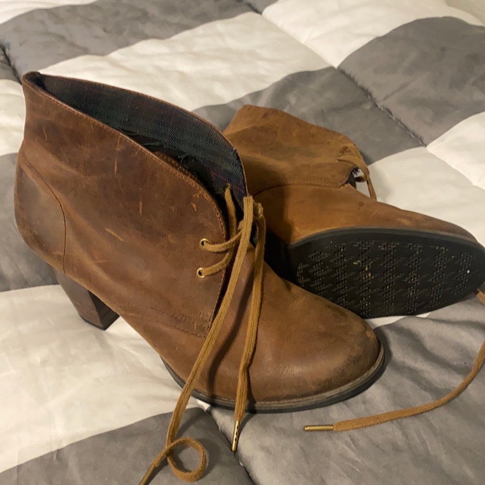 Indigo by Clark booties